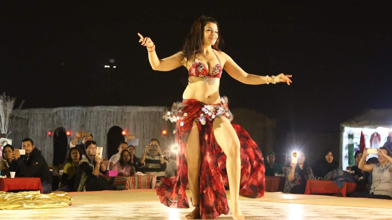 desert safari belly dance dubai