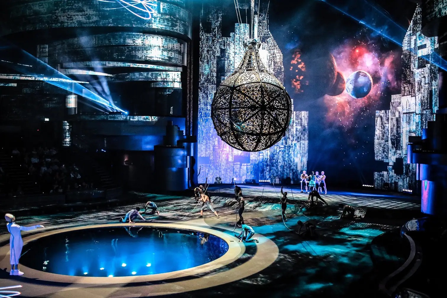 La Perle by Dragone Dubai (3)