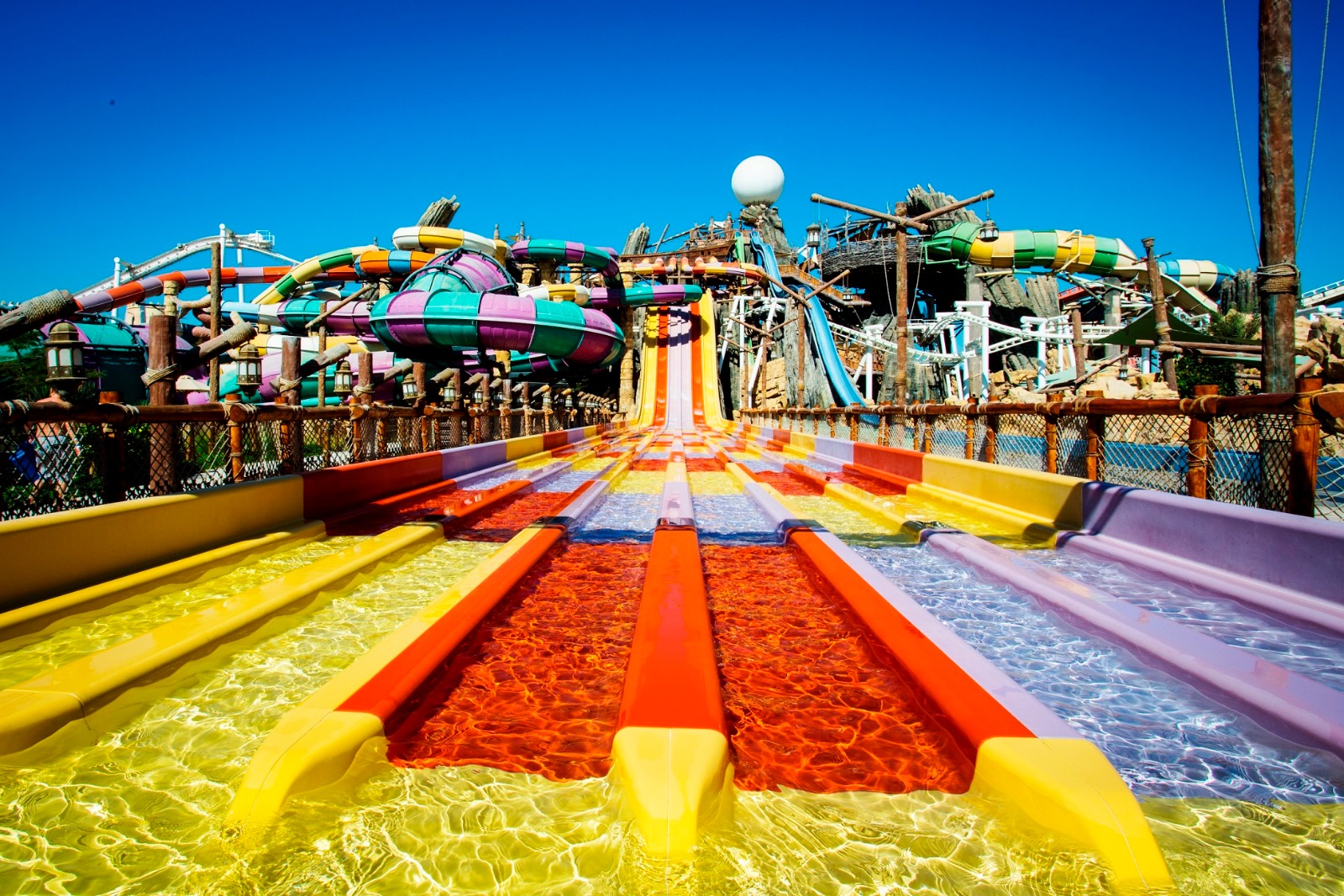 Yas Water World Park Abu Dhabi (7)