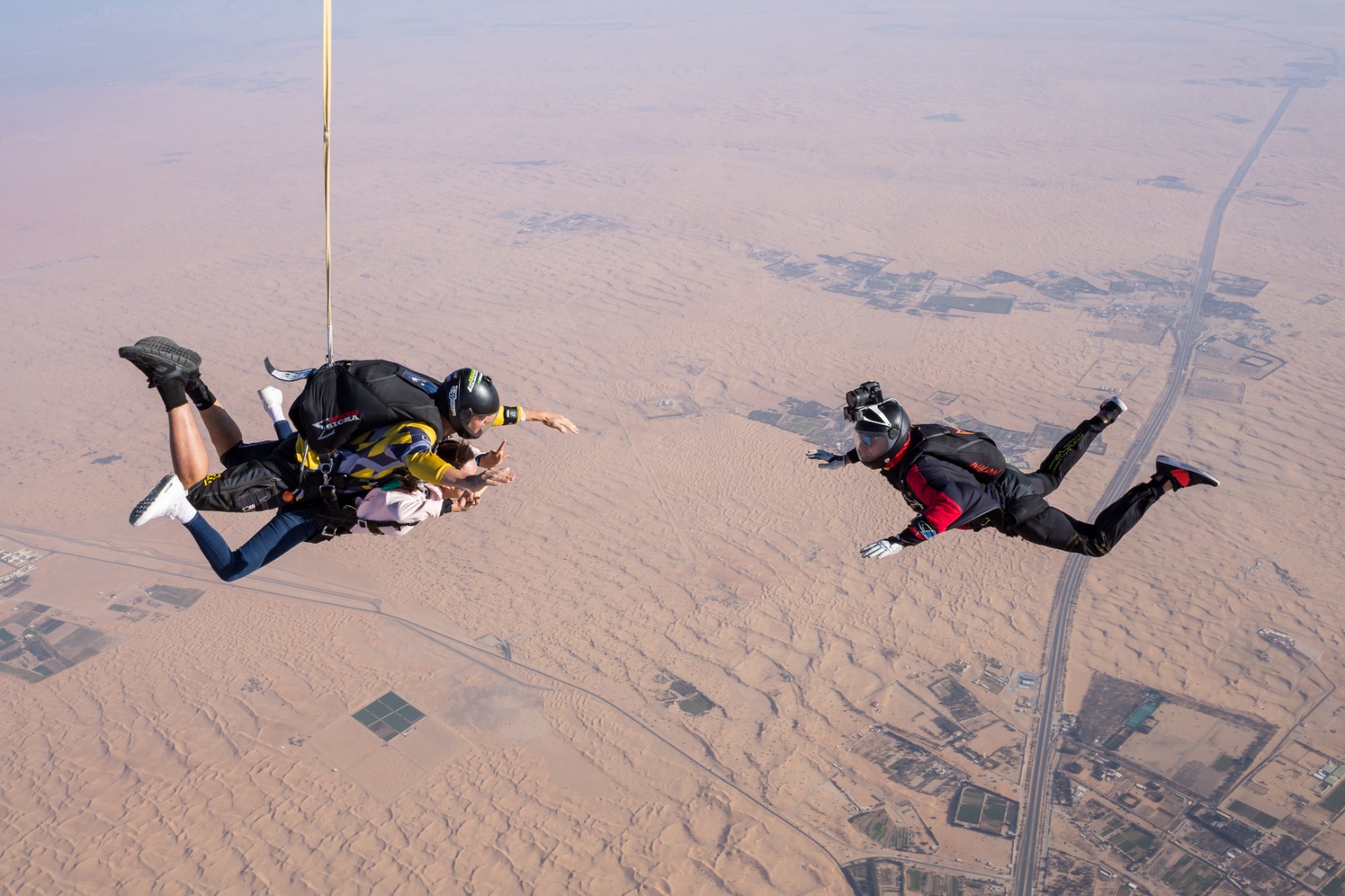 sky dive dubai